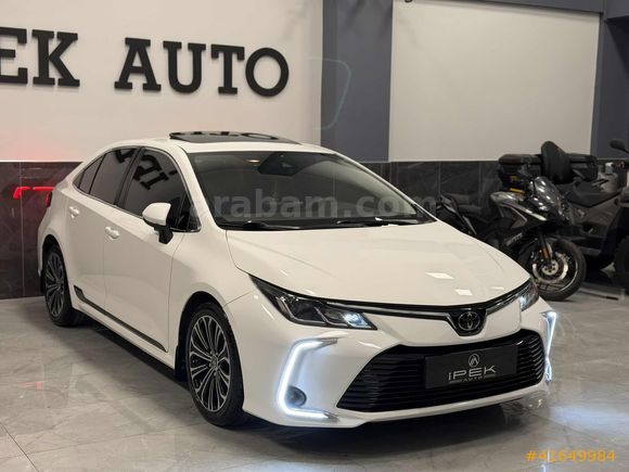 İPEK AUTO / Corolla 1.5 Flame X-Pack / BOYASIZ / SUNROOF / LED