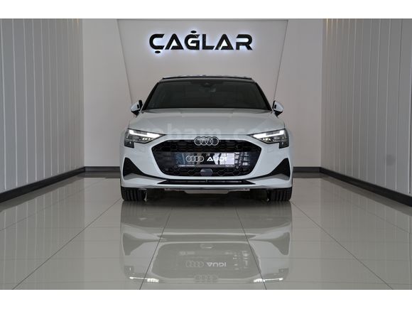 Boyasız Audi A3 35Tfsı S-Trnc Hybrid CamTvn+Gri.Grş+Prm.Knfr.Nvg