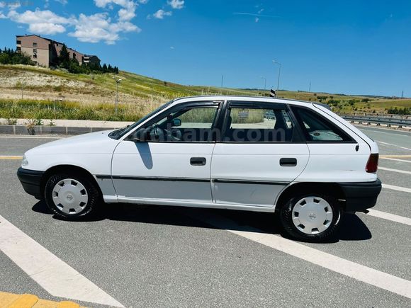 OPEL ASTRA 1.6 16 VALF ECOTECH TEMİZ MASRAFSIZ
