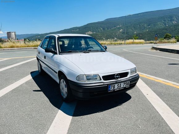 OPEL ASTRA 1.6 16 VALF ECOTECH TEMİZ MASRAFSIZ