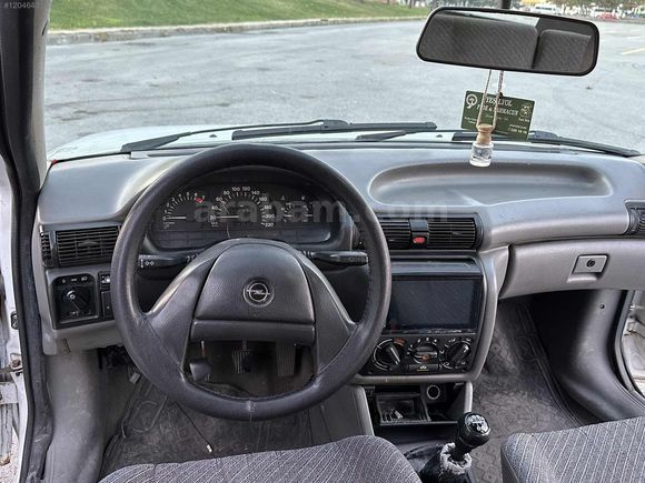 BERK AUTO 'DAN OPEL ASTRA TEMİZ YAKIT CİMRİSİ