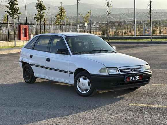 BERK AUTO 'DAN OPEL ASTRA TEMİZ YAKIT CİMRİSİ