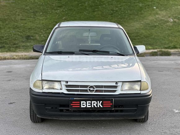 BERK AUTO 'DAN OPEL ASTRA TEMİZ YAKIT CİMRİSİ