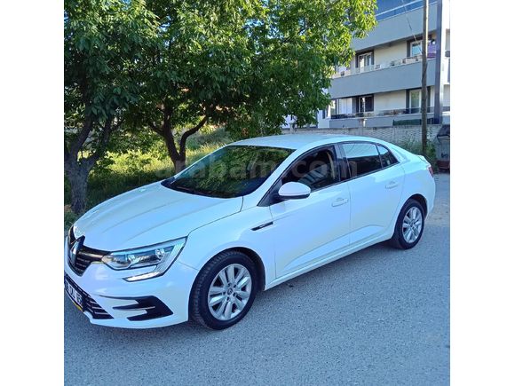 Sahibinden Renault Megane 1.3 TCe Joy 2021 Model Tesla ekran