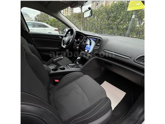 Sahibinden Renault Megane 1.3 TCe Joy 2021 Model Tesla ekran