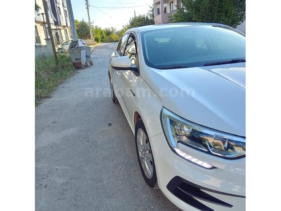 Sahibinden Renault Megane 1.3 TCe Joy 2021 Model Tesla ekran
