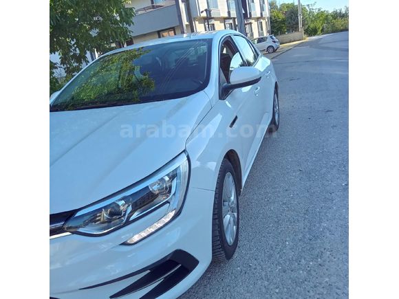 Sahibinden Renault Megane 1.3 TCe Joy 2021 Model Tesla ekran