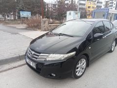 Sahibinden Honda City 1.4 ES 2009 Model  180.000 km Siyah