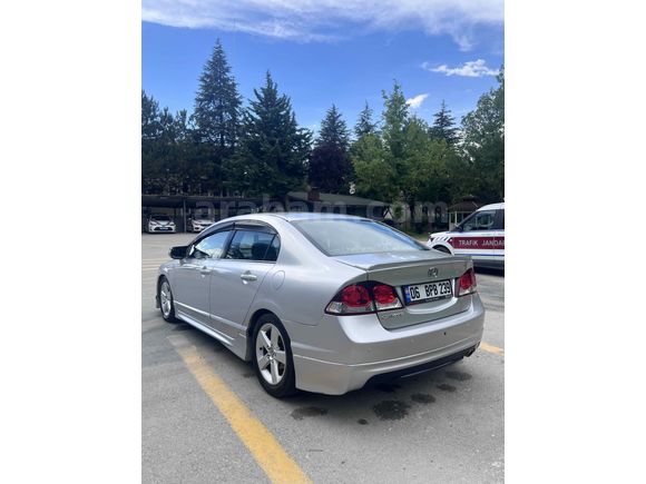 Honda Civic 1.6i VTEC Elegance+VSA makyajli kasa 2010 