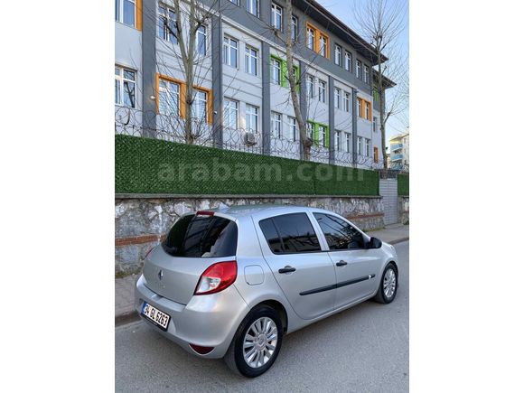 Sahibinden Renault Clio 1.2 Authentique 2009 Model İstanbul