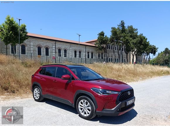 2022COROLLA CROSS 1.8 HİBRİD HATASIZ BOYASIZ 79.000KMİLK ELDEN..
