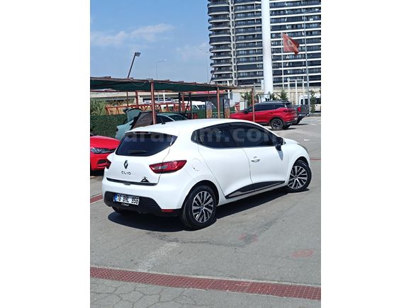 değişensiz boyasız clio 1.2 Joy 2015 Model