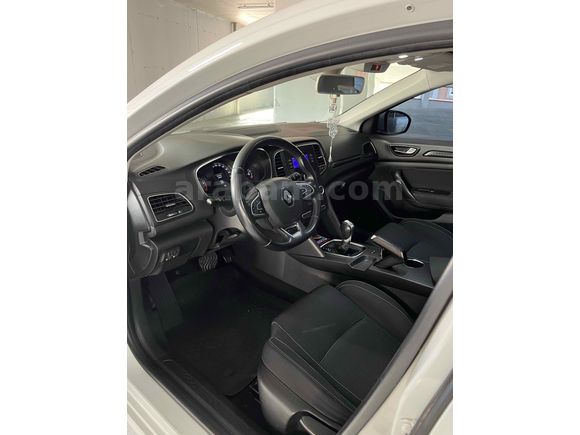 Sahibinden Renault Megane 1.5 dCi Touch Plus 2016 Model 