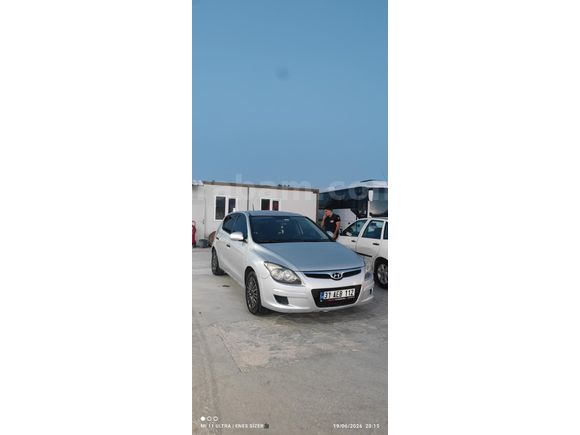 Sahibinden Manuel Hyundai i30 1.6 CRDi Team 2011 Model