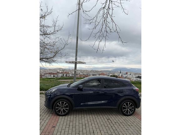 22bin kmde Ford Puma