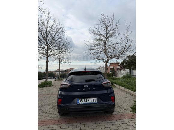 22bin kmde Ford Puma