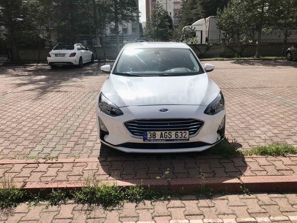 TERTEMİZ 
FORD 360 GARANTİLİ YETKİLİ SERBİS BAKIMLI  TEK ELDEN FOCUS
