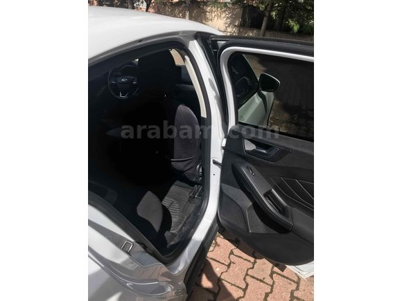 TERTEMİZ 
FORD 360 GARANTİLİ YETKİLİ SERBİS BAKIMLI  TEK ELDEN FOCUS
