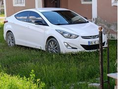 Sahibinden Hyundai Elantra 1.6 D-CVVT Style 2014 Model  214.000 km Beyaz