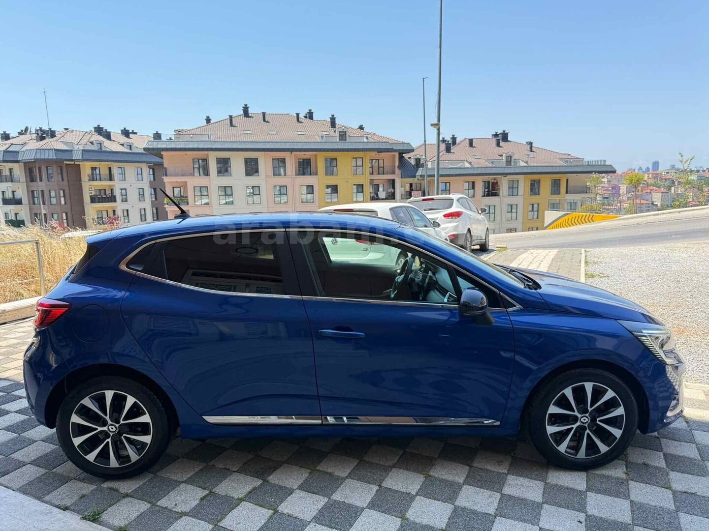 Galeriden Renault Clio 1.0 TCe Icon 2023 Model İstanbul 72.000 km Lacivert 5