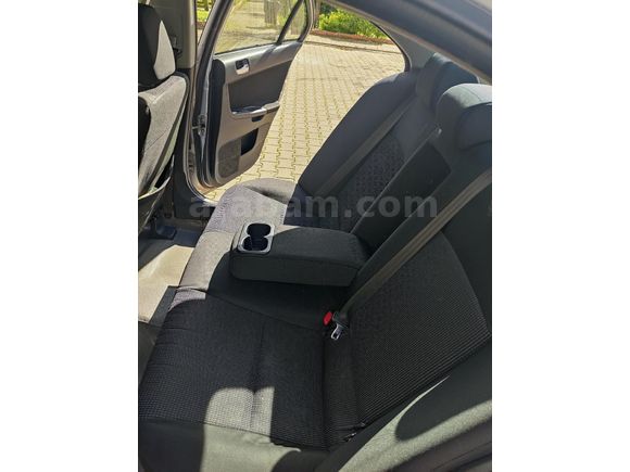 Sahibinden Mitsubishi Lancer 1.5 Invite 2009 Model