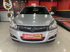 Galeriden Opel Astra 1.3 CDTI Essentia 2011 Model İstanbul 196.007 km Gri (Gümüş)
