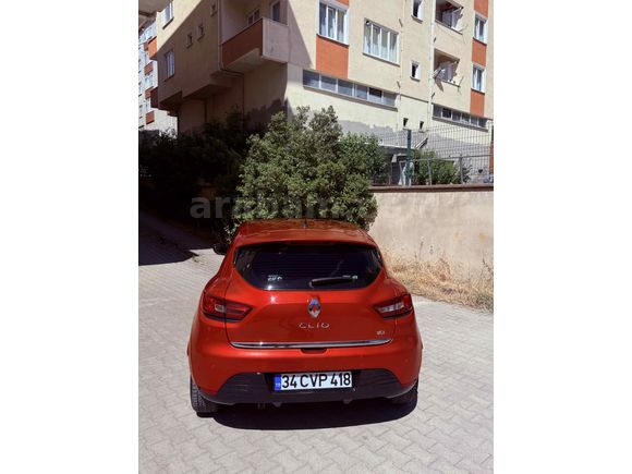 103.000 km de
Clio 1.5 dCi Iconl