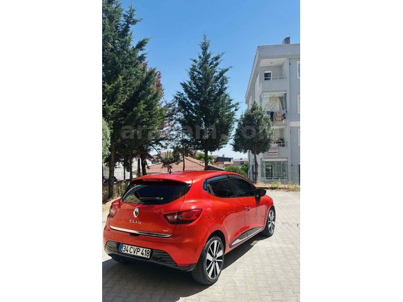 103.000 km de
Clio 1.5 dCi Iconl