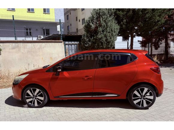 103.000 km de
Clio 1.5 dCi Iconl