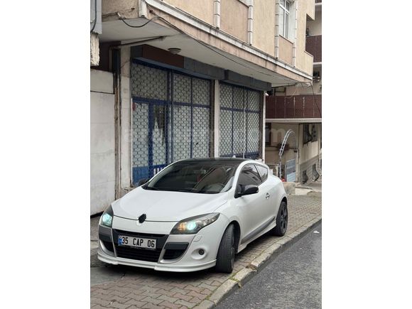 Sahibinden Renault Megane 1.5 dCi Dynamique 2011 Model 