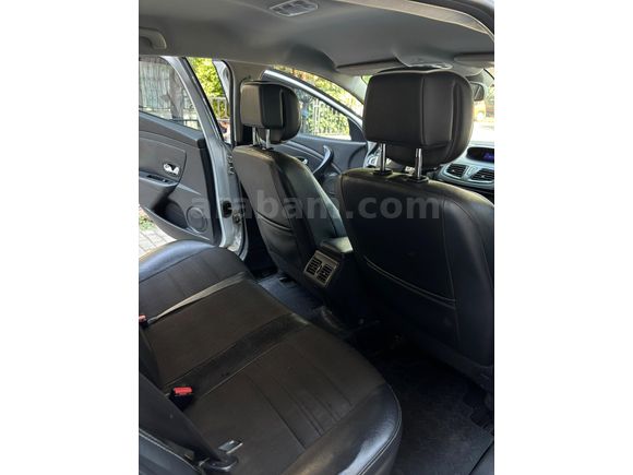 SAHİBİNDEN SATILIK DÜŞÜK KM AİLE ARACI