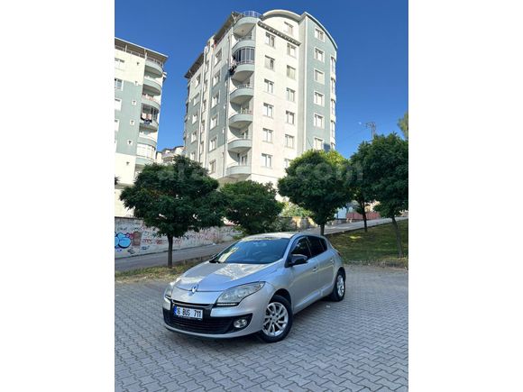 SAHİBİNDEN SATILIK DÜŞÜK KM AİLE ARACI