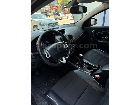 SAHİBİNDEN SATILIK DÜŞÜK KM AİLE ARACI
