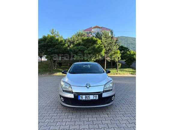 SAHİBİNDEN SATILIK DÜŞÜK KM AİLE ARACI
