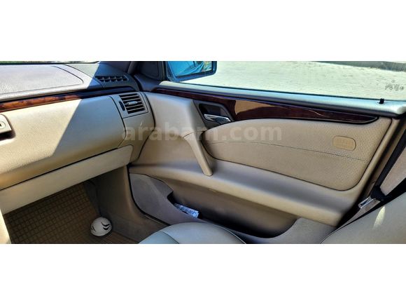 Sahibinden Mercedes - Benz E 200 Elegance 2000 Model  317.000 km Lacivert