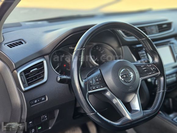 2017 NİSSAN QASHQAİ 1.6 Design Pack 97000 KM