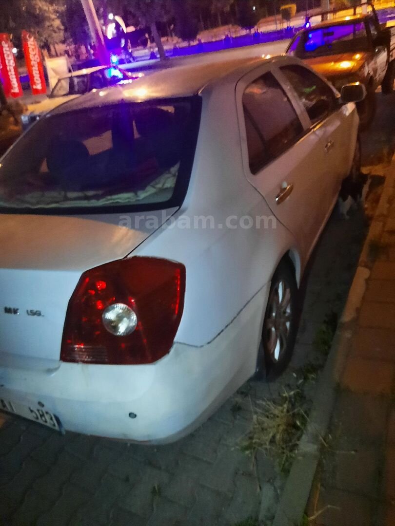 Sahibinden Geely Familia 1.5 Comfort 2010 Model Ankara 196.000 km Beyaz 4