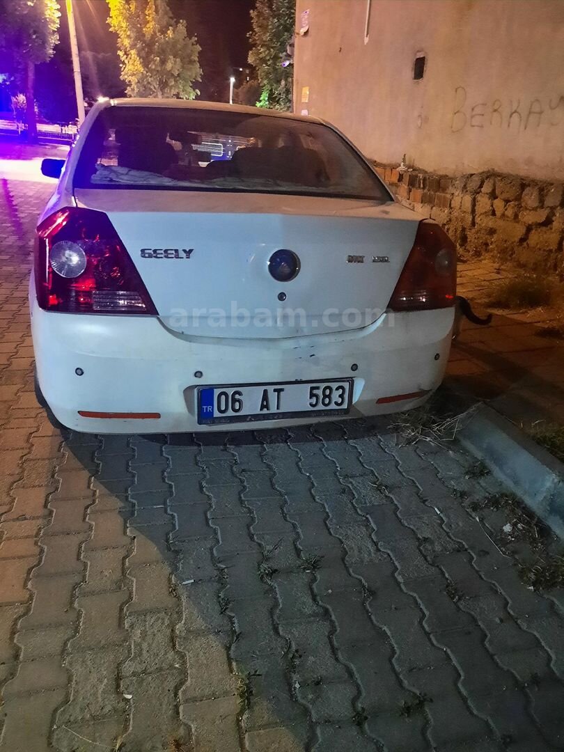 Sahibinden Geely Familia 1.5 Comfort 2010 Model Ankara 196.000 km Beyaz 3