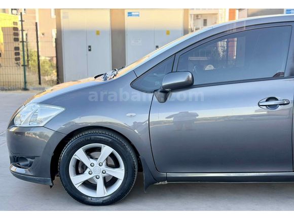 HATASIZ BOYASIZ 152 BİNDE TOYOTA AURİS 1.4 D - 4D