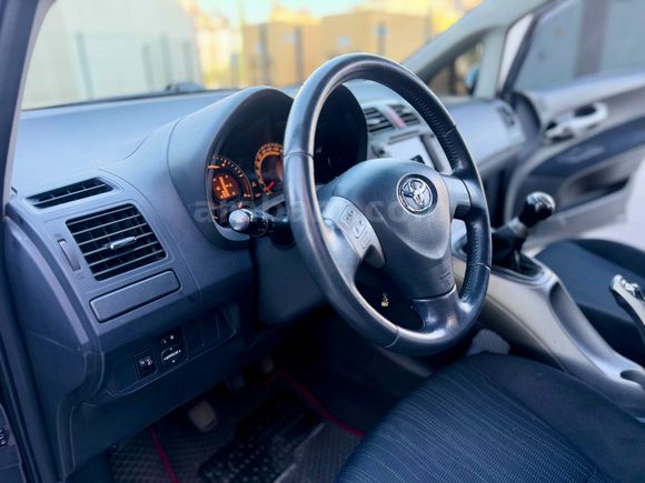 HATASIZ BOYASIZ 152 BİNDE TOYOTA AURİS 1.4 D - 4D