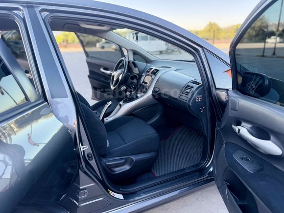 HATASIZ BOYASIZ 152 BİNDE TOYOTA AURİS 1.4 D - 4D