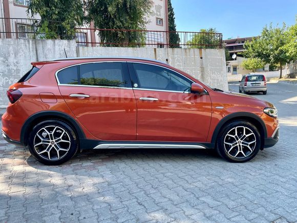 2023 MODEL 1.4 LPG'Lİ EGEA CROS HATASIZ 35 BİN KM DE LONGE PAKET