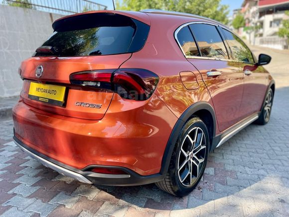 2023 MODEL 1.4 LPG'Lİ EGEA CROS HATASIZ 35 BİN KM DE LONGE PAKET