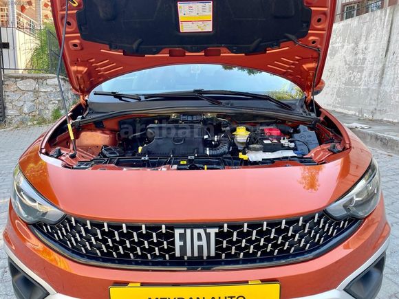 2023 MODEL 1.4 LPG'Lİ EGEA CROS HATASIZ 35 BİN KM DE LONGE PAKET