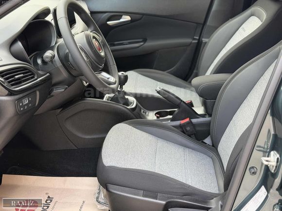 RAMİZ AUTO | 2025 EGEA CROSS 1.4 FIRE LOUNGE GSR | 6.200 KM