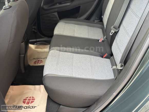 RAMİZ AUTO | 2025 EGEA CROSS 1.4 FIRE LOUNGE GSR | 6.200 KM