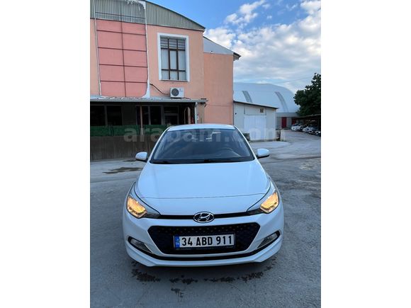 Sahibinden Hyundai i20 1.4 CRDi Jump 2017 Model Isparta 120.000 km Beyaz