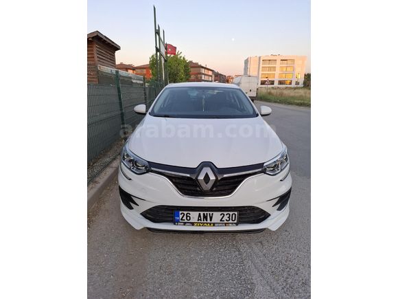 Acil Renault Megane 1.3 TCe Joy 2021 Model  Beyaz