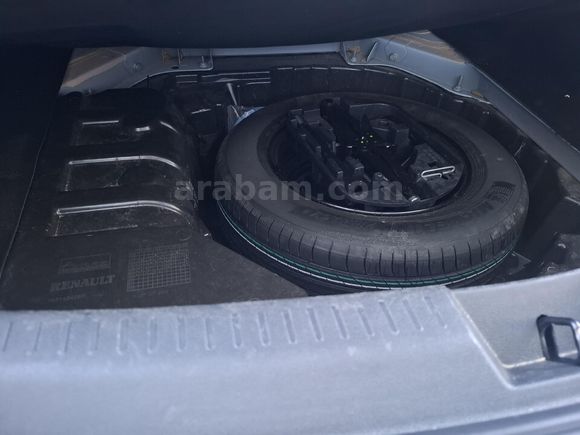 Acil Renault Megane 1.3 TCe Joy 2021 Model  Beyaz