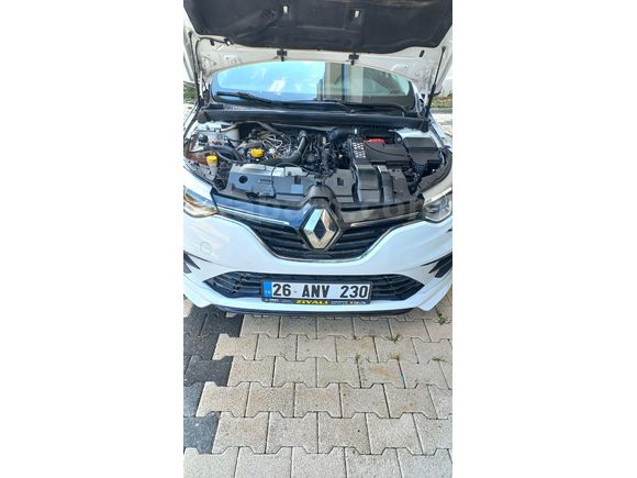 Acil Renault Megane 1.3 TCe Joy 2021 Model  Beyaz